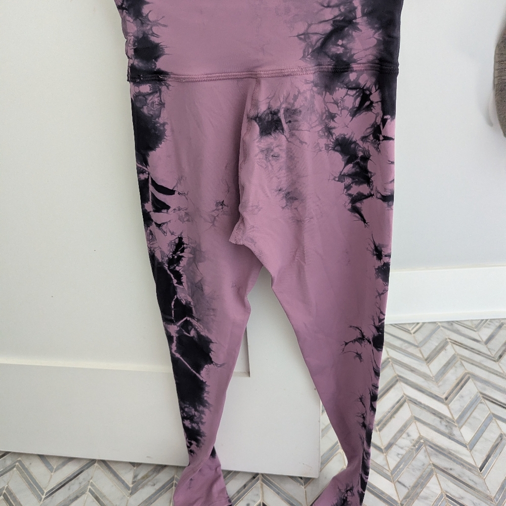 EUC Electric & Rose Sunset Leggings XS